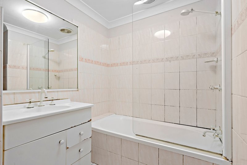 Photo - 20/11 Oxford Street, Blacktown NSW 2148 - Image 6