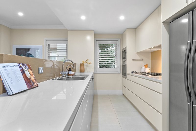 Photo - 201/10 Ada Avenue, Wahroonga NSW 2076 - Image 8