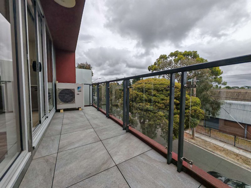 Photo - 201/12 Orchard Road, Bayswater VIC 3153 - Image 11