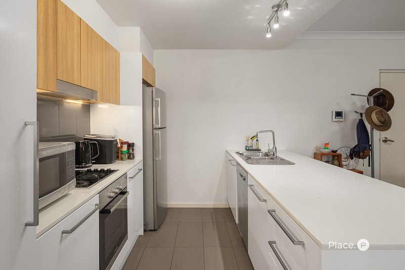 Photo - 201/148 Victoria Park Road, Kelvin Grove QLD 4059 - Image 5