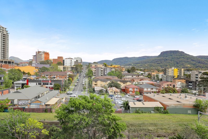 Photo - 201/15 Railway Parade, Wollongong NSW 2500 - Image 9