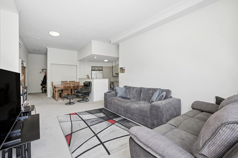 Photo - 201/2-4 Riverwalk Avenue, Robina QLD 4226 - Image 17
