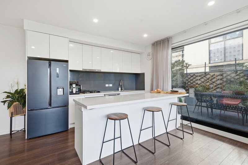Photo - 201/2 Churchill Street, Ringwood VIC 3134 - Image 8