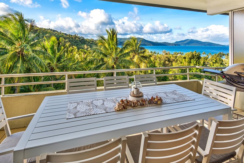 Photo - 201/2 Marina Drive, Poinciana Lodge , Hamilton Island QLD 4803 - Image 3