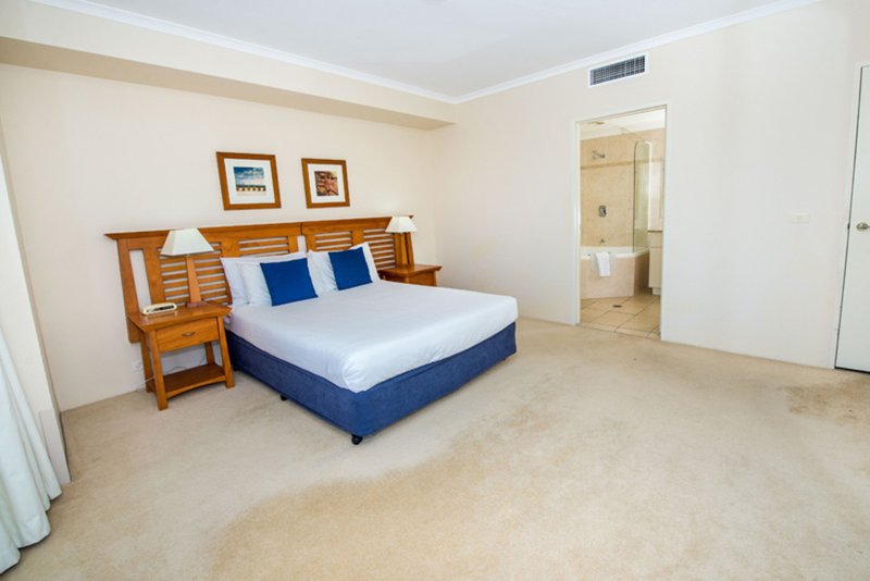 Photo - 201/2 Messines Street, Shoal Bay NSW 2315 - Image 7