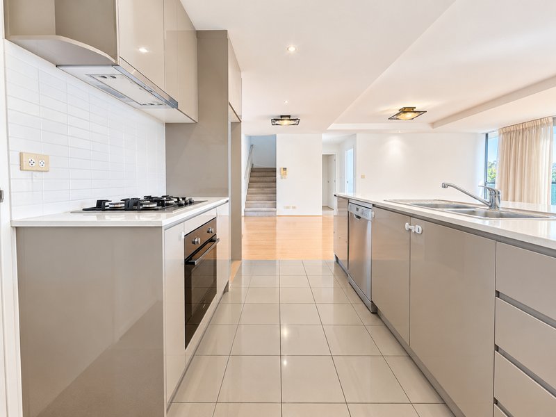 Photo - 201/215-217 Waterloo Road, Marsfield NSW 2122 - Image 1
