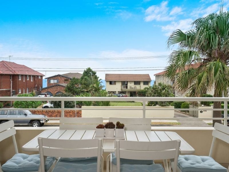 Photo - 20/122-128 Ocean Street, Narrabeen NSW 2101 - Image 2