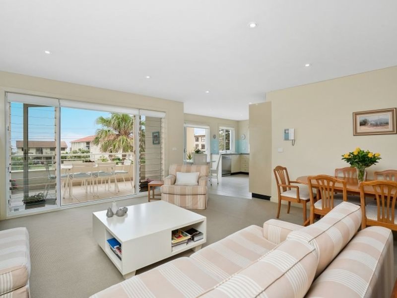 Photo - 20/122-128 Ocean Street, Narrabeen NSW 2101 - Image 4