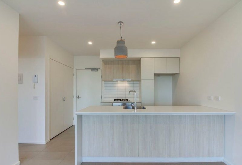 Photo - 201/24 Oleander Drive, Mill Park VIC 3082 - Image 1