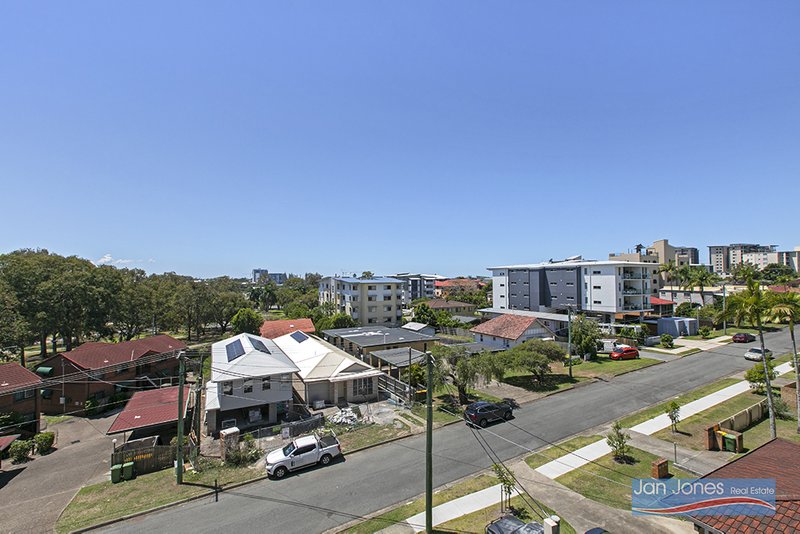 Photo - 201/25 Dix Street, Redcliffe QLD 4020 - Image 19