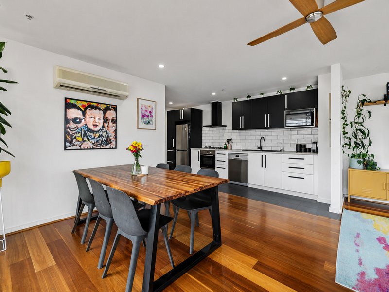 Photo - 201/250 Barkly Street, Footscray VIC 3011 - Image 6