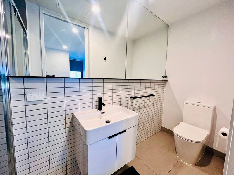 Photo - 201/260 Burwood Highway, Burwood VIC 3125 - Image 8