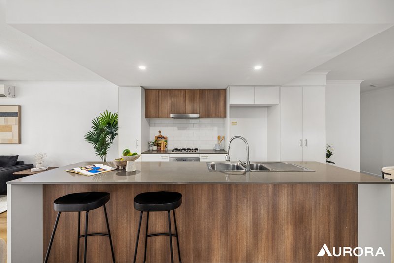 Photo - 201/300 Turton Street, Coopers Plains QLD 4108 - Image 4