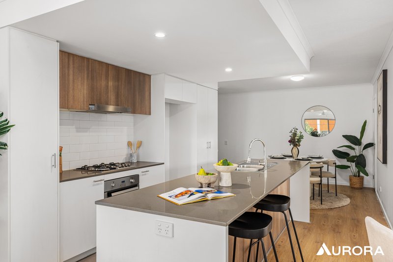 Photo - 201/300 Turton Street, Coopers Plains QLD 4108 - Image 5