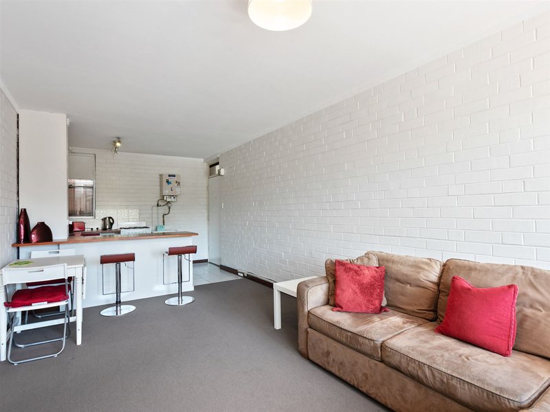 Photo - 201/365 Cambridge Street, Wembley WA 6014 - Image 4