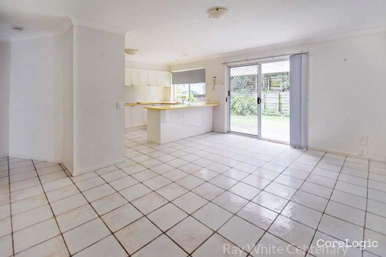 Photo - 20/15 Abel Smith Crescent, Mount Ommaney QLD 4074 - Image 5