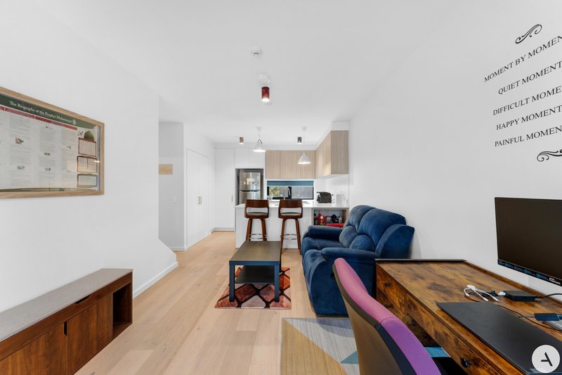 Photo - 20/15 Cynthea Teague Crescent, Greenway ACT 2900 - Image 4
