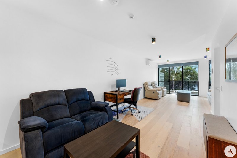 Photo - 20/15 Cynthea Teague Crescent, Greenway ACT 2900 - Image 5