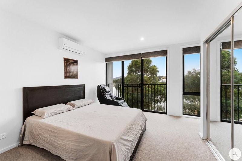 Photo - 20/15 Cynthea Teague Crescent, Greenway ACT 2900 - Image 10