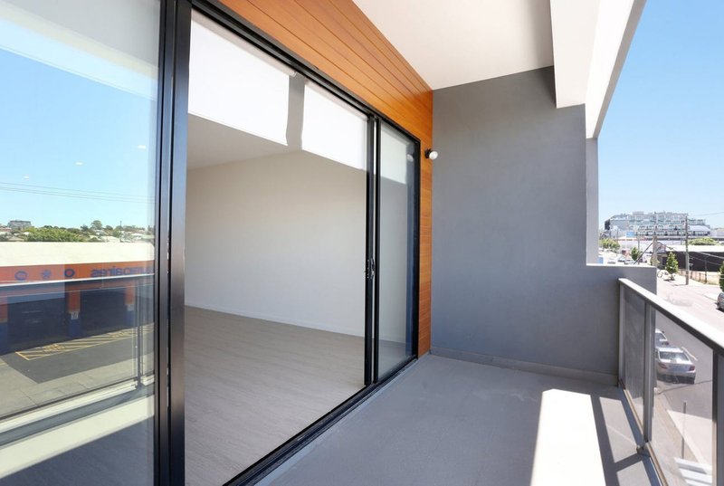 Photo - 201/533 High Street, Preston VIC 3072 - Image 7