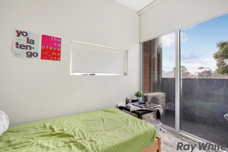 Photo - 201/60 Garden Street, South Yarra VIC 3141 - Image 6