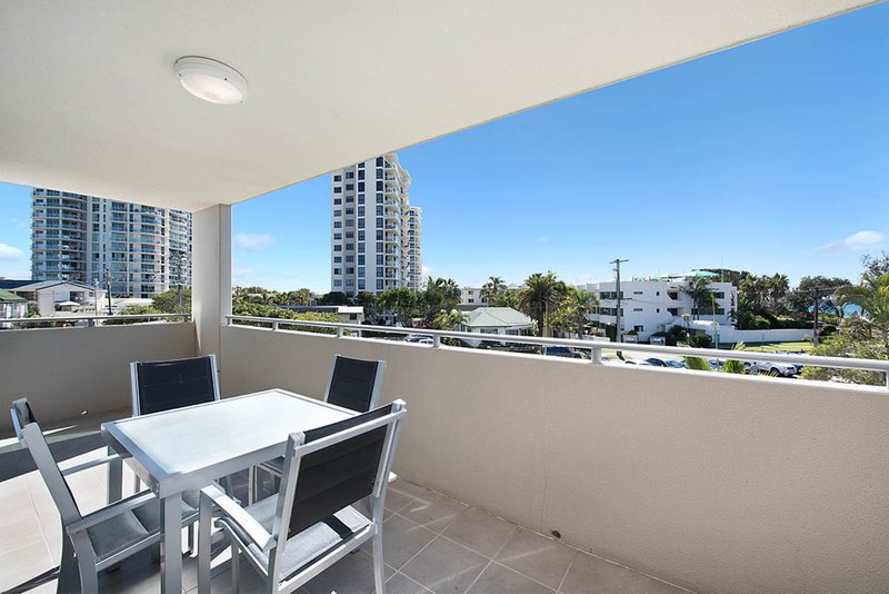 Photo - 201/61-65 Sixth Avenue, Maroochydore QLD 4558 - Image 3