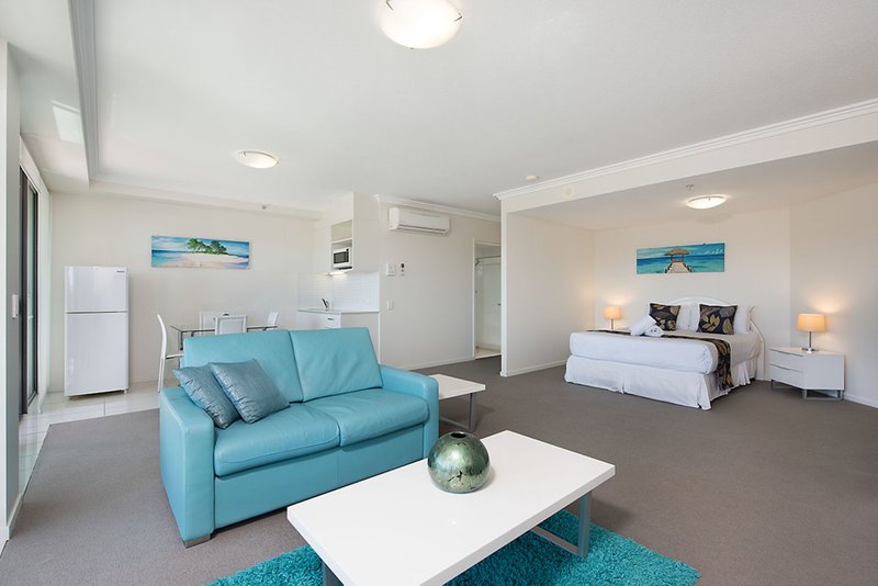 Photo - 201/61-65 Sixth Avenue, Maroochydore QLD 4558 - Image 4