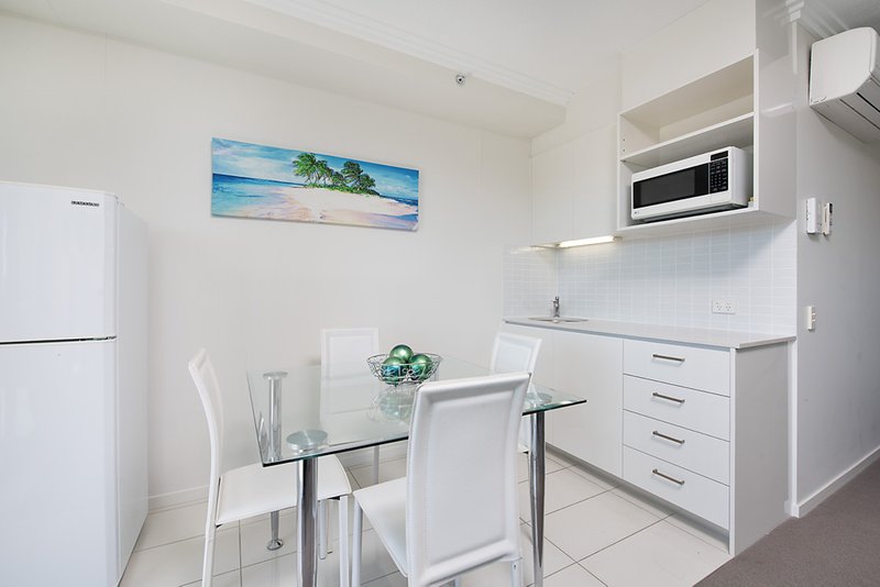 Photo - 201/61-65 Sixth Avenue, Maroochydore QLD 4558 - Image 5