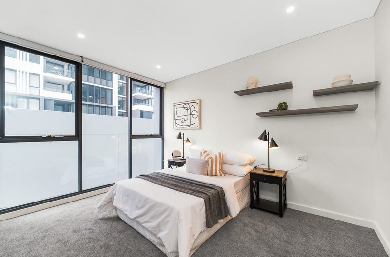 Photo - 201/7 Garrigarrang Avenue, Kogarah NSW 2217 - Image 3