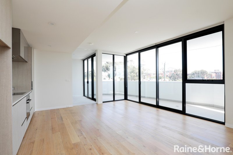 Photo - 201/70 Wests Road, Maribyrnong VIC 3032 - Image 4