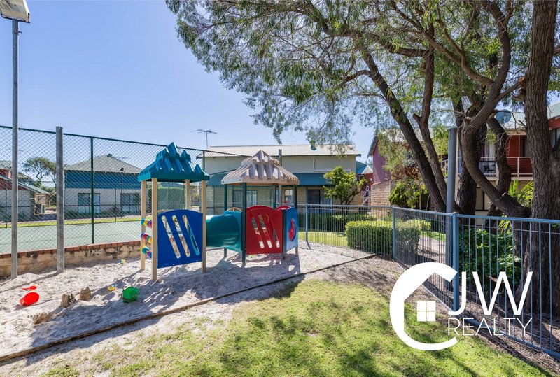 Photo - 20/19 Earnshaw Road, West Busselton WA 6280 - Image 4