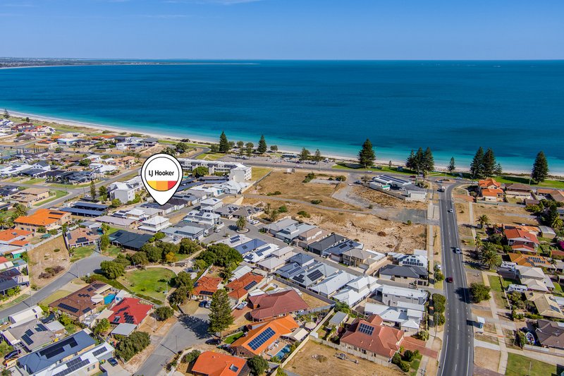 Photo - 20/19 Malibu Road, Safety Bay WA 6169 - Image 23