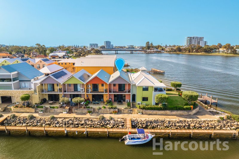 20/19 San Marco Quays , Halls Head WA 6210