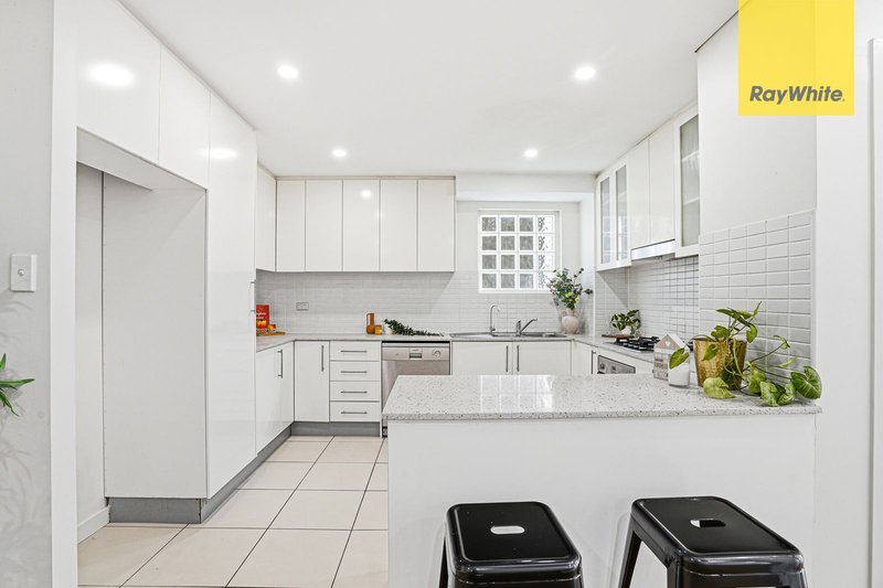 Photo - 201/91D Bridge Road, Westmead NSW 2145 - Image 5