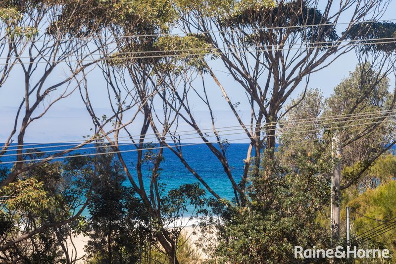 Photo - 20/1A Mitchell Parade, Mollymook Beach NSW 2539 - Image 3