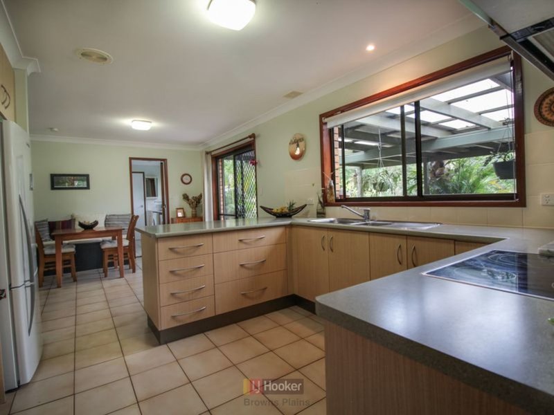 Photo - 202-204 Forestdale Drive, Forestdale QLD 4118 - Image 8