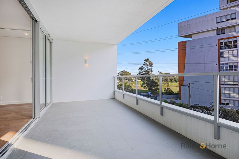 Photo - 20/2-8 James Street, Carlingford NSW 2118 - Image 6