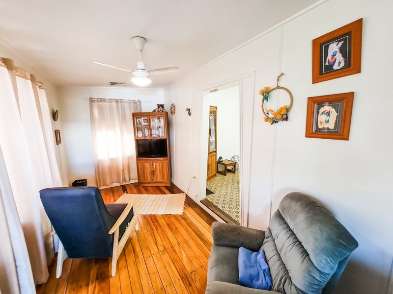 Photo - 202 Camooweal Street, Mount Isa QLD 4825 - Image 3