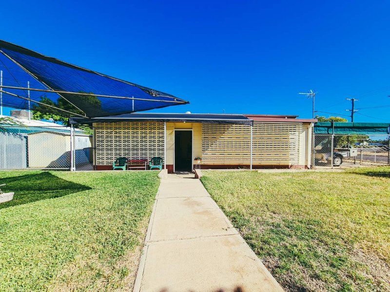 Photo - 202 Camooweal Street, Mount Isa QLD 4825 - Image 10