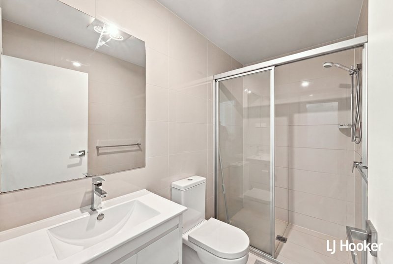 Photo - 20/2 Clare Burton Crescent, Franklin ACT 2913 - Image 8