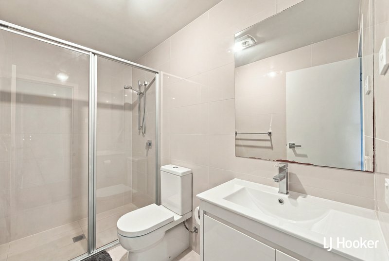 Photo - 20/2 Clare Burton Crescent, Franklin ACT 2913 - Image 10