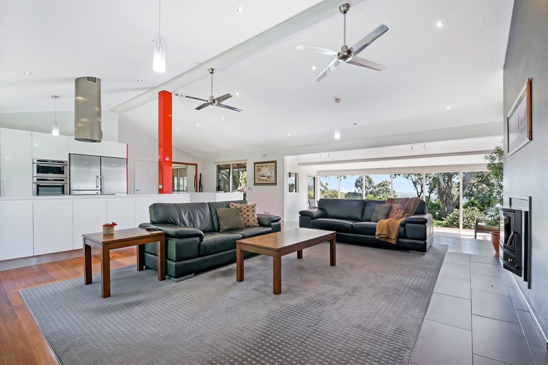 Photo - 202 Hessell Road, Harkaway VIC 3806 - Image 7