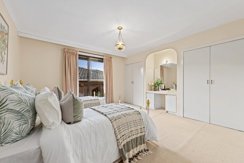 Photo - 202 Highbury Road, Mount Waverley VIC 3149 - Image 12