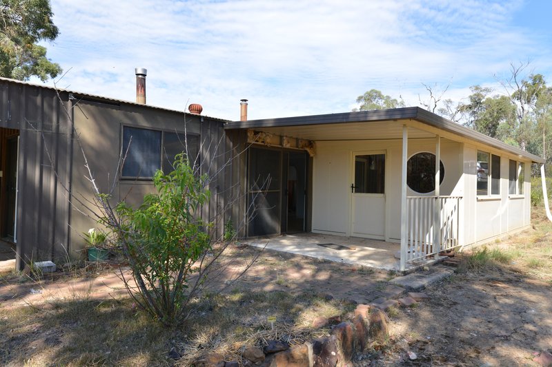 Photo - 202 Homeleigh Drive, Coonabarabran NSW 2357 - Image 2