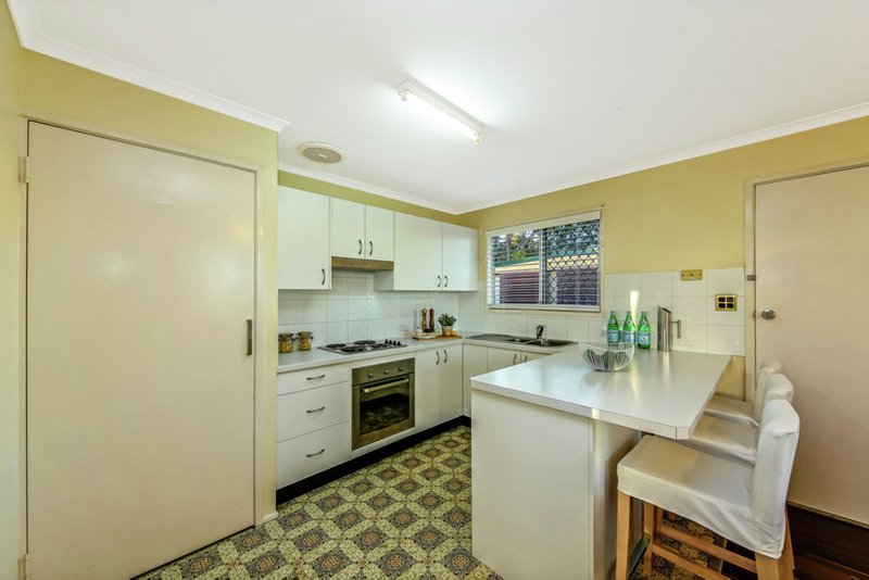 Photo - 202 Patricks Road, Ferny Hills QLD 4055 - Image 3