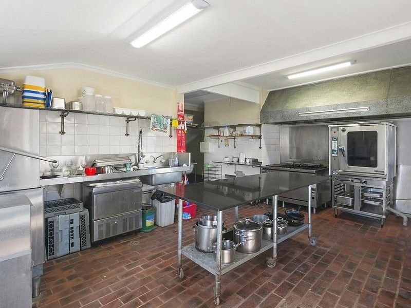 Photo - 202 Wallace Street, Braidwood NSW 2622 - Image 7