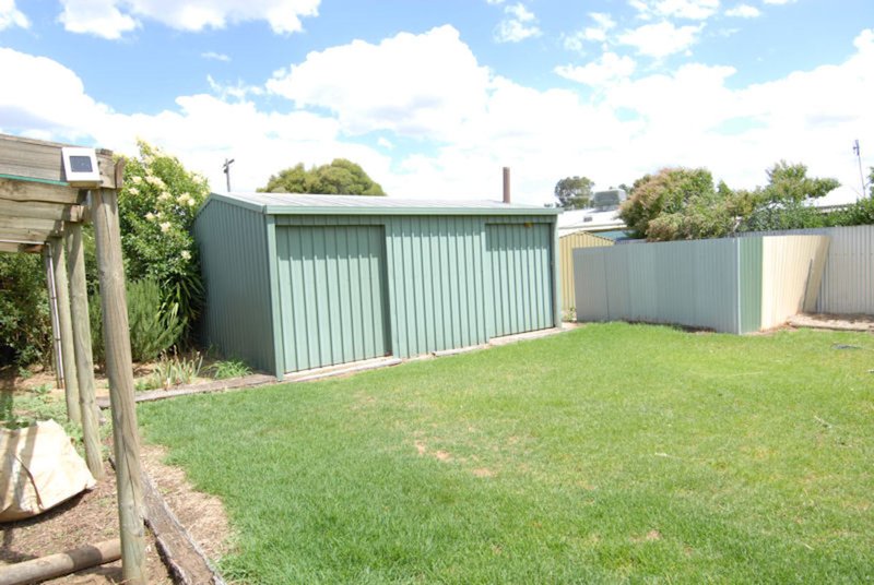 Photo - 202 Waring Street, Deniliquin NSW 2710 - Image 6