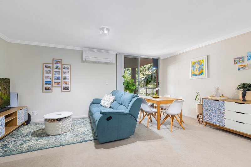 Photo - 20/20-22 College Crescent, Hornsby NSW 2077 - Image 2