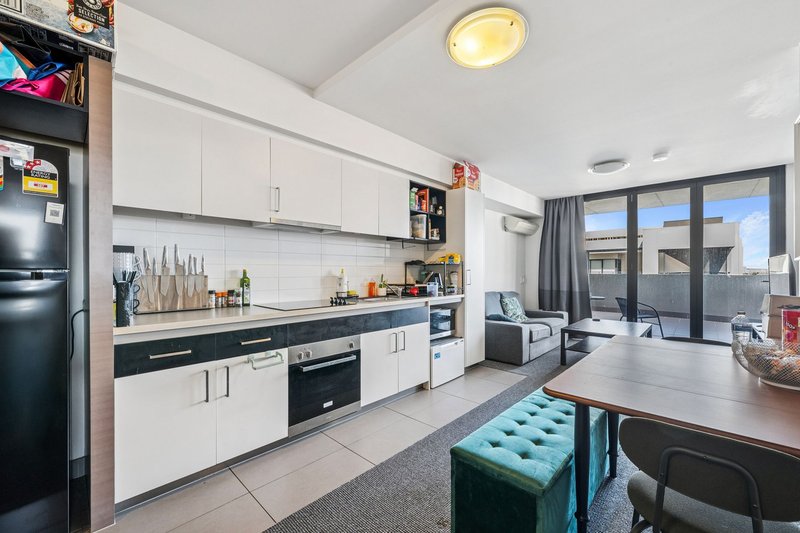 Photo - 20/20 Signal Terrace, Cockburn Central WA 6164 - Image 5