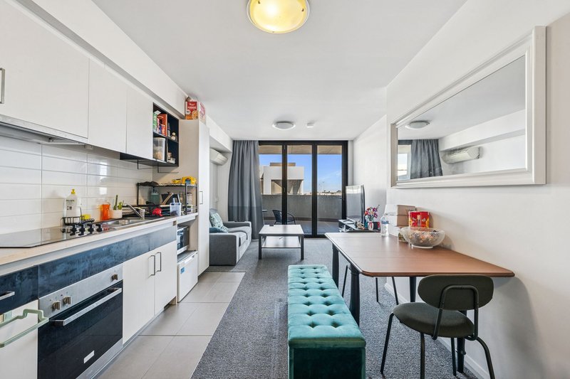 Photo - 20/20 Signal Terrace, Cockburn Central WA 6164 - Image 6